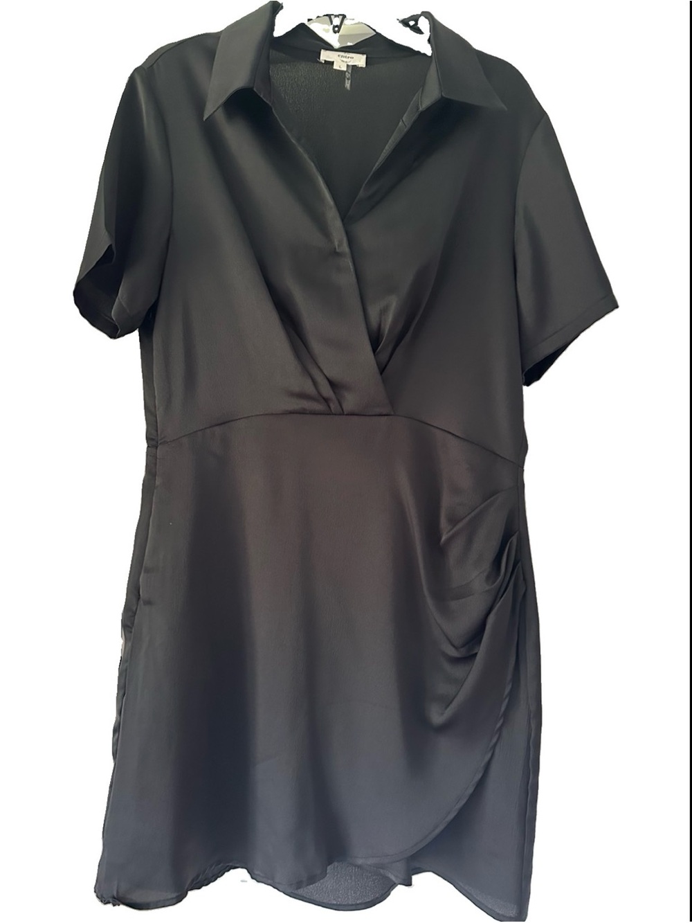 entro Black Short-Sleeve Wrap Dress